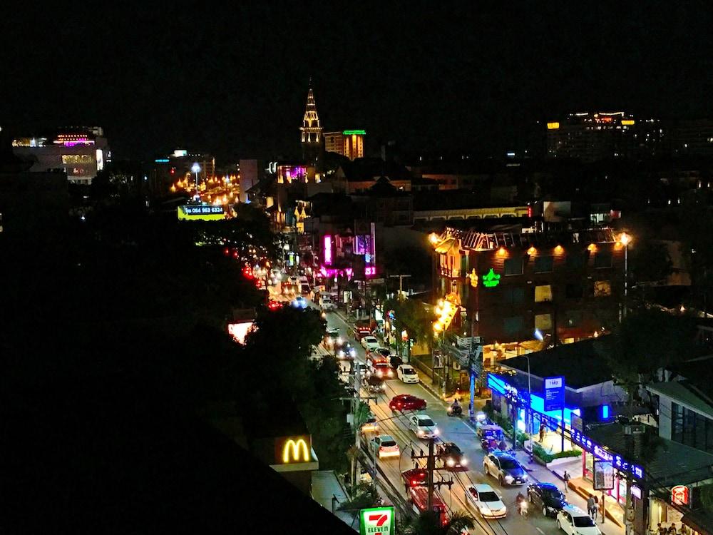 The Empire Nimman Hotel Чиангмай Екстериор снимка