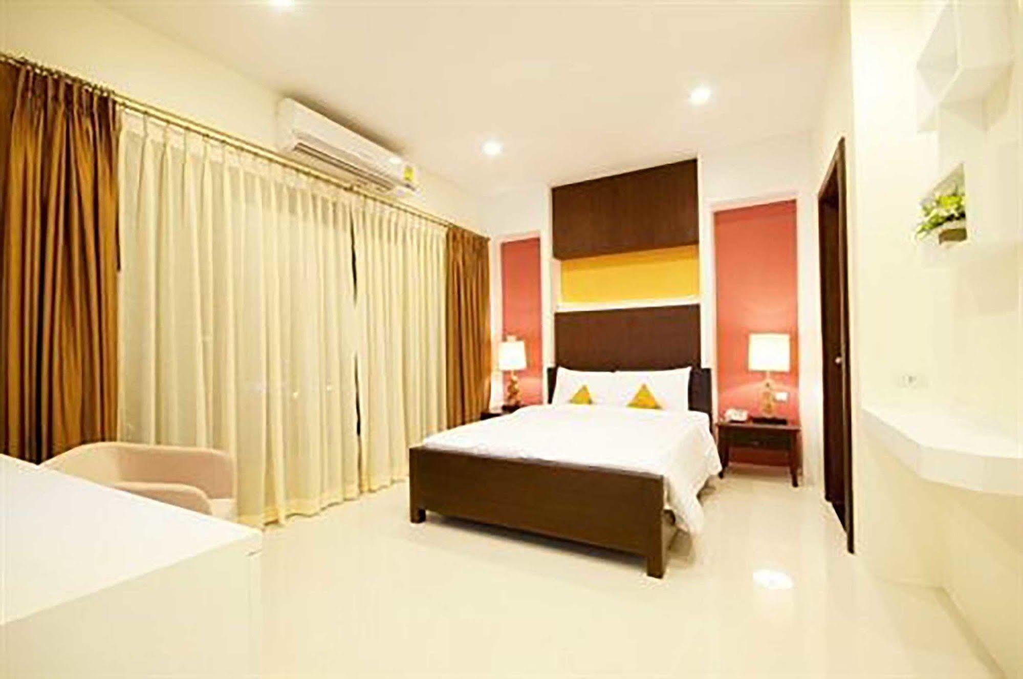 The Empire Nimman Hotel Чиангмай Екстериор снимка